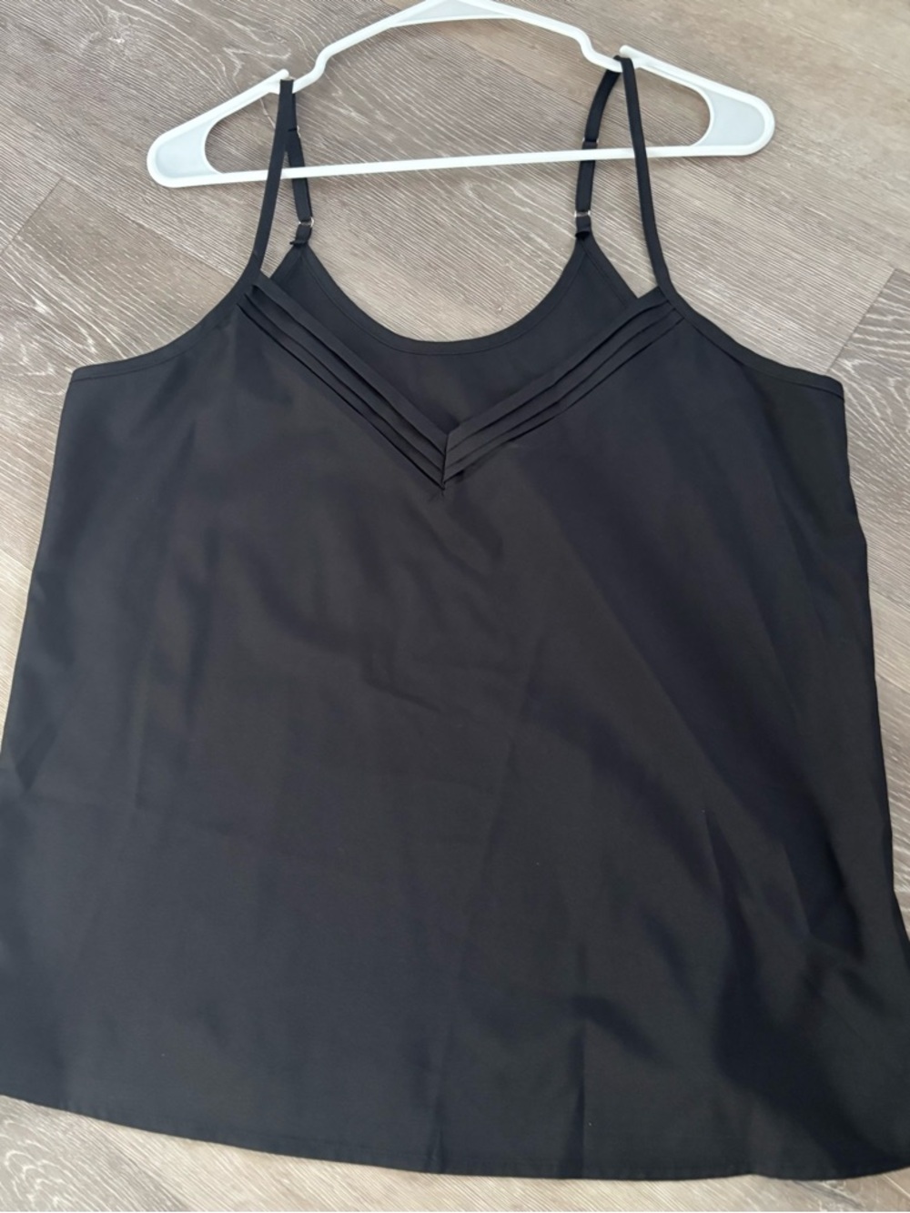 SHEIN Black V-Detail Adjustable Strap Cami